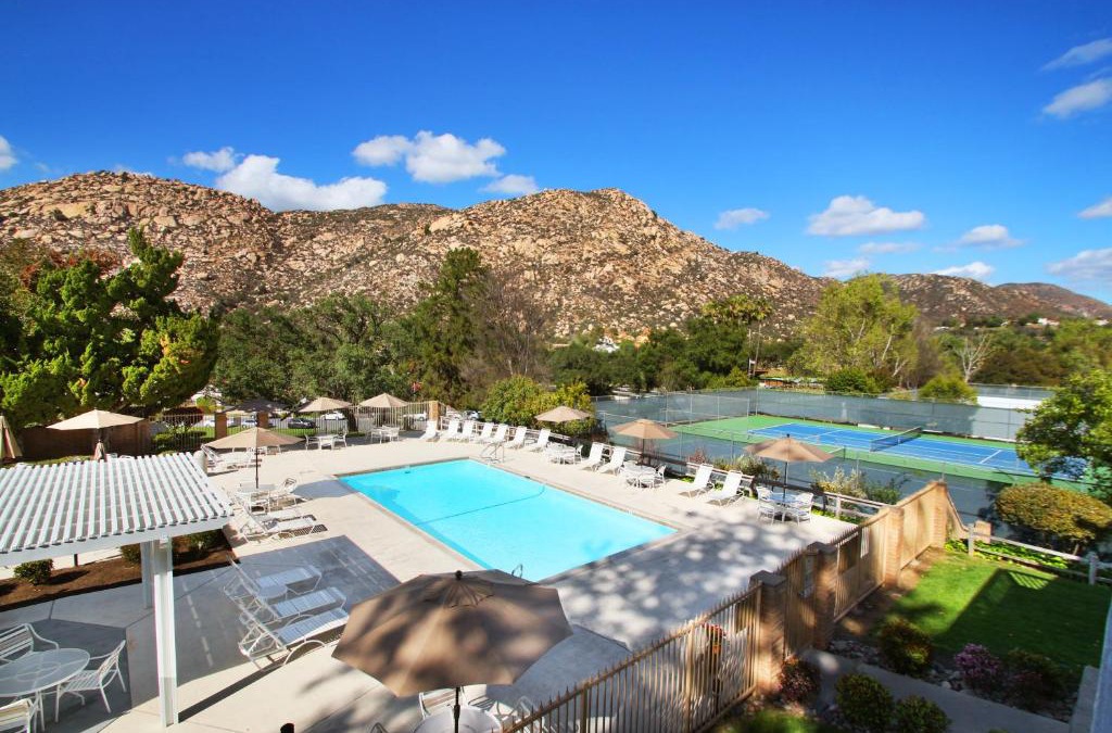 San Diego Country Estates Resort | Riviera Oaks Resort