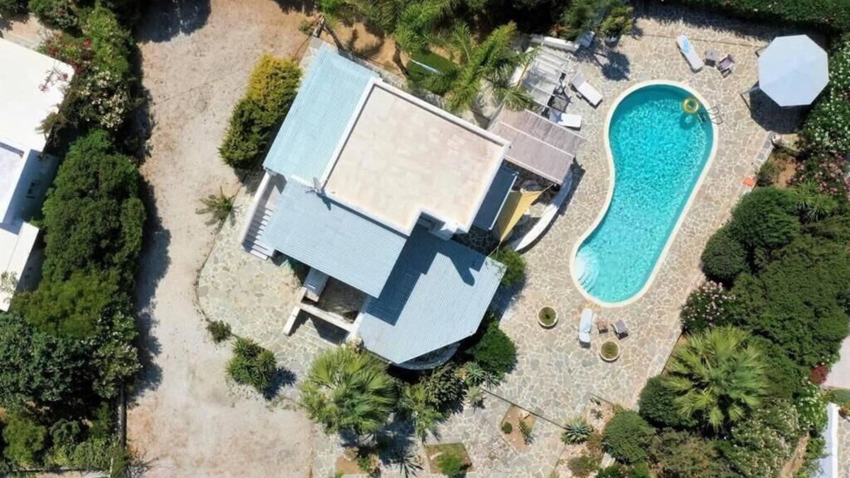 Kamari Villa | Riviera paradise-unique villa with private pool
