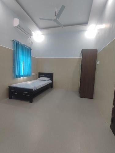 Vedasandur Hotel | RK mahal & residency