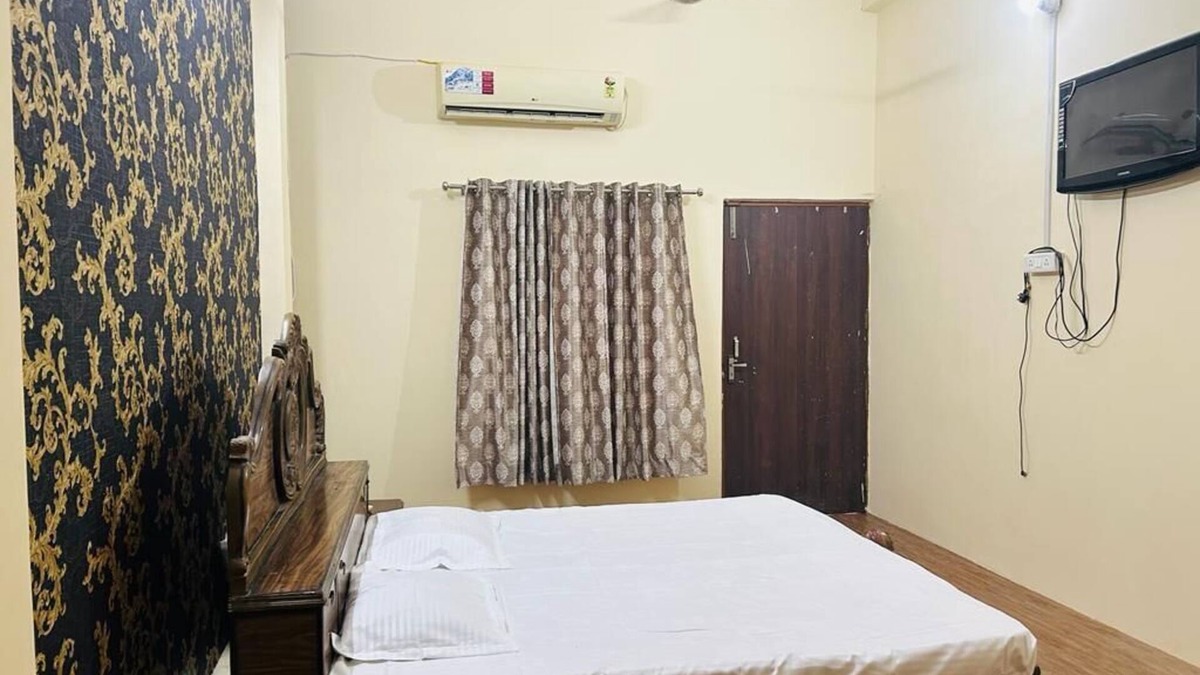 Varanasi Bed & Breakfast | RN Residency