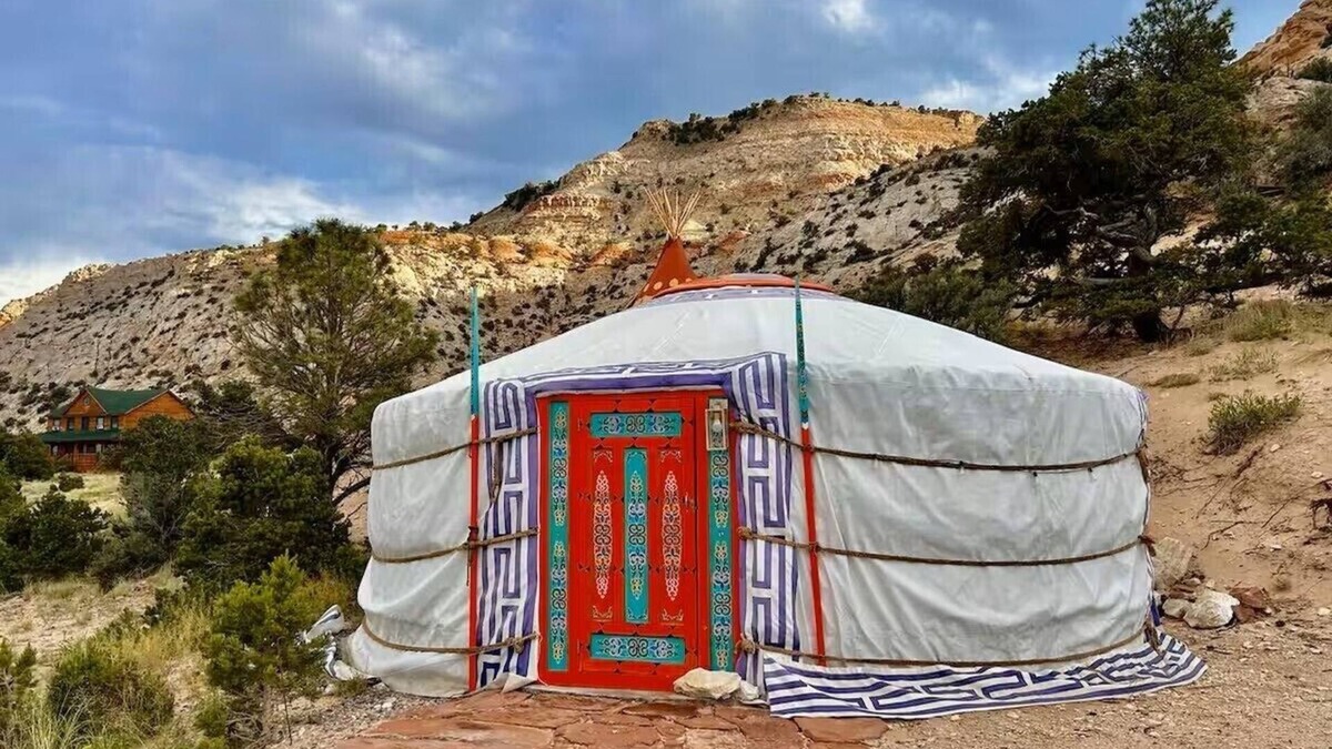 Teasdale House | Roadside Mongolian Yurt