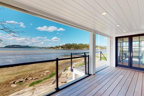 Essex House | Robbins Island Retreat