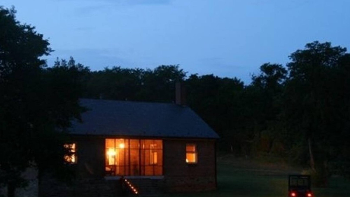 Wingina House | Robbins Nest Farm a Private Retreat Offering Secluded Luxury on the James River