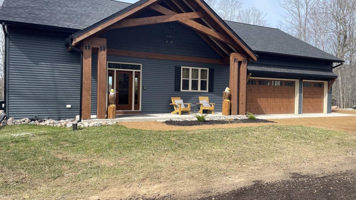 Carter House | Roberts Lake - Freedom Lodge