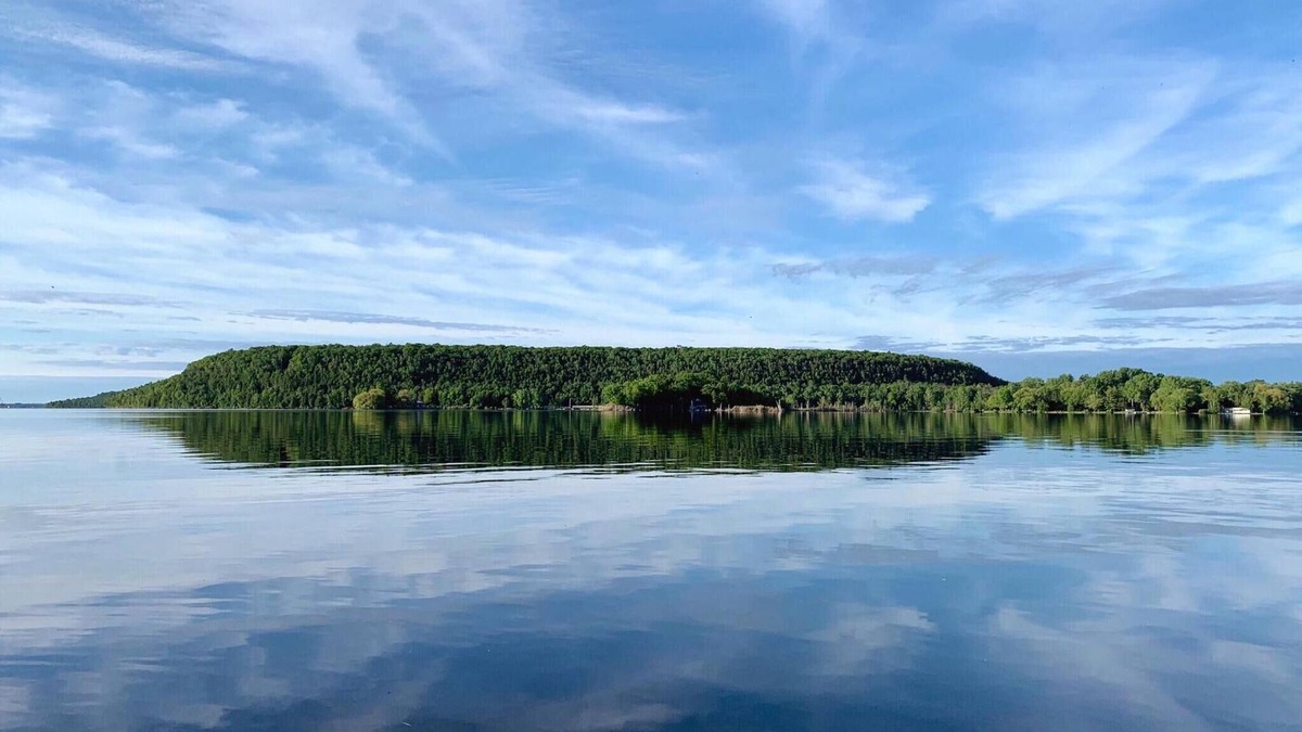 Idlewild Cottage | Robertson's Cottages; Door County Waterfront Resort/Pineaire Home, Dog Friendly
