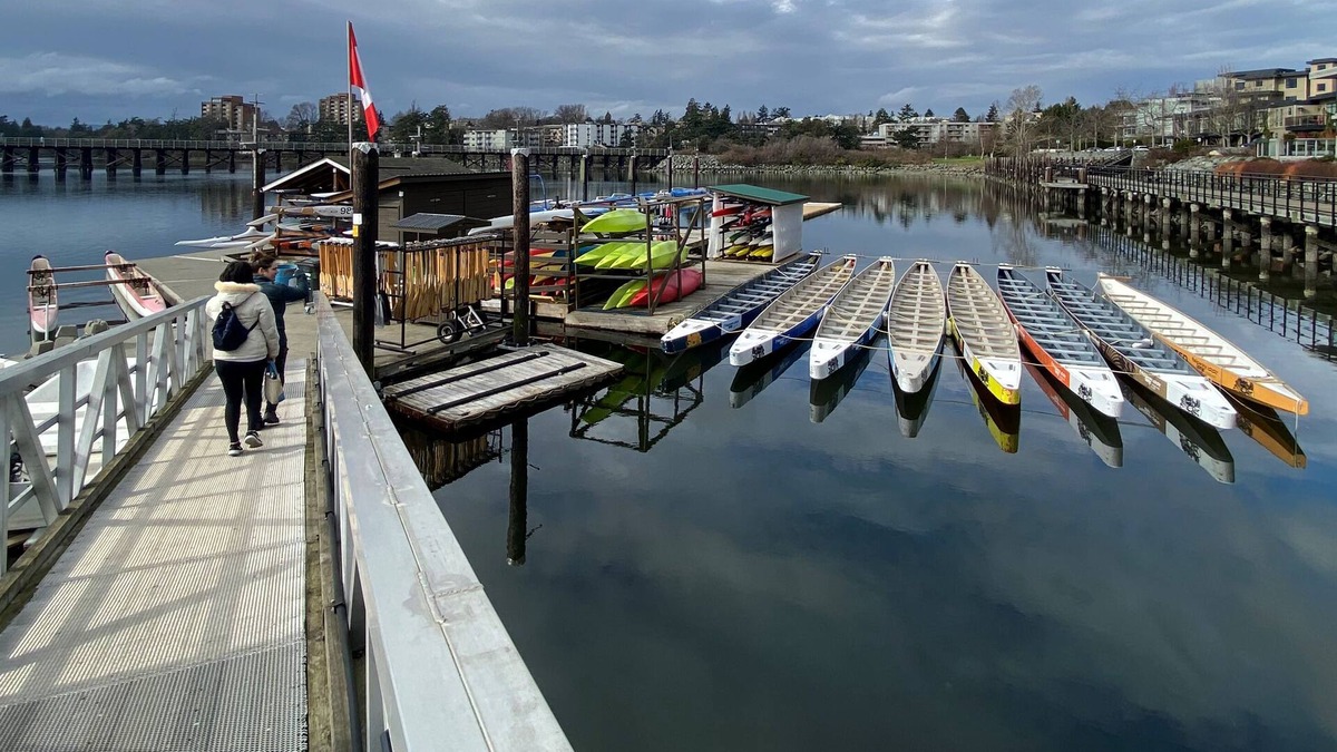 Gorge -Tillicum Area Hotel | Robin Hood Inn & Suites