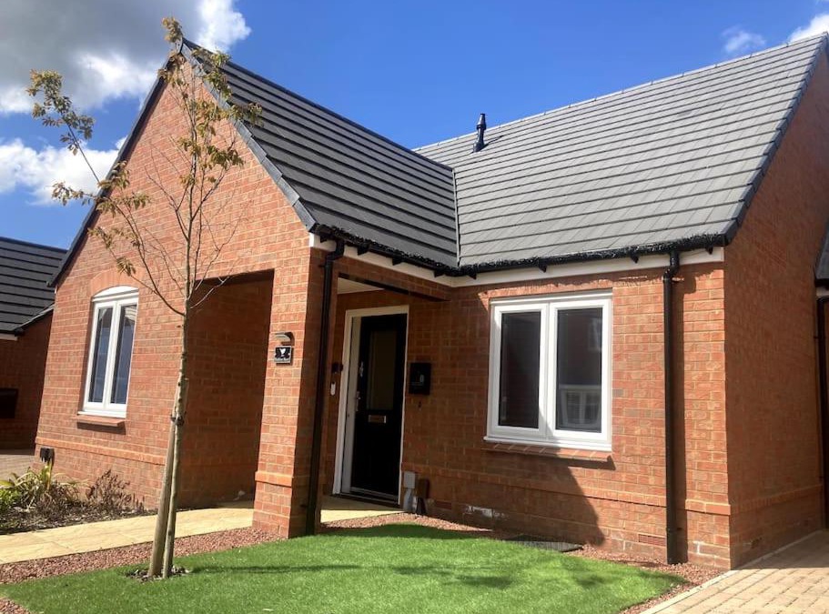 Great Houghton House | Robins Nest Luxury Bungalow