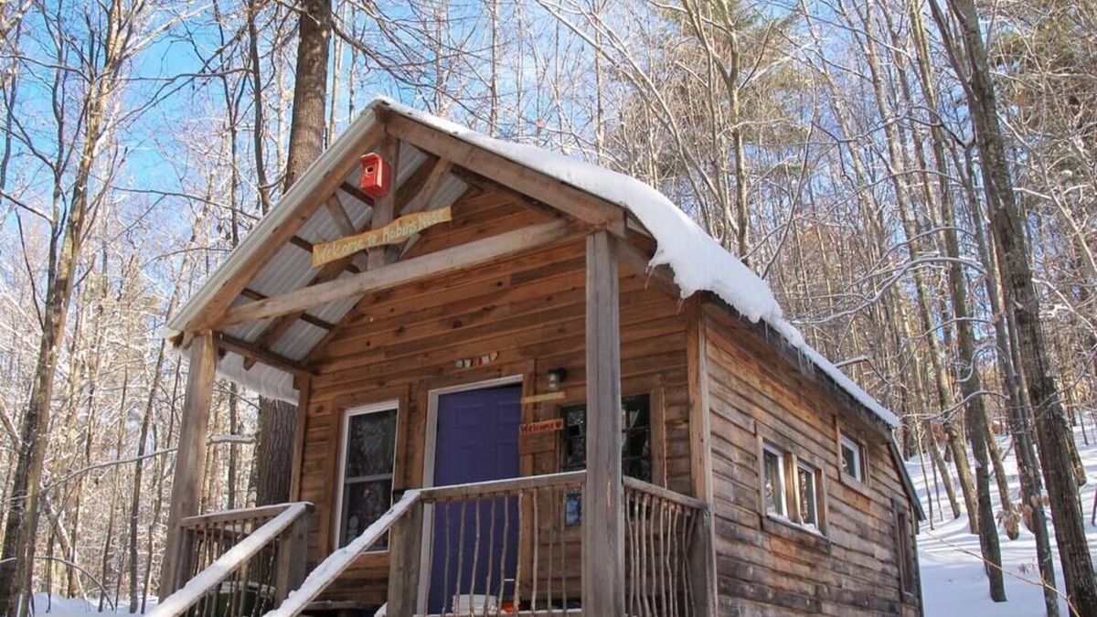 Denmark Cabin | "Robins Nest" Off Grid Solar Powered Eco Cabin