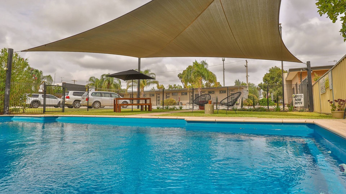 Robinvale Hotel | Robinvale Bridge Motel