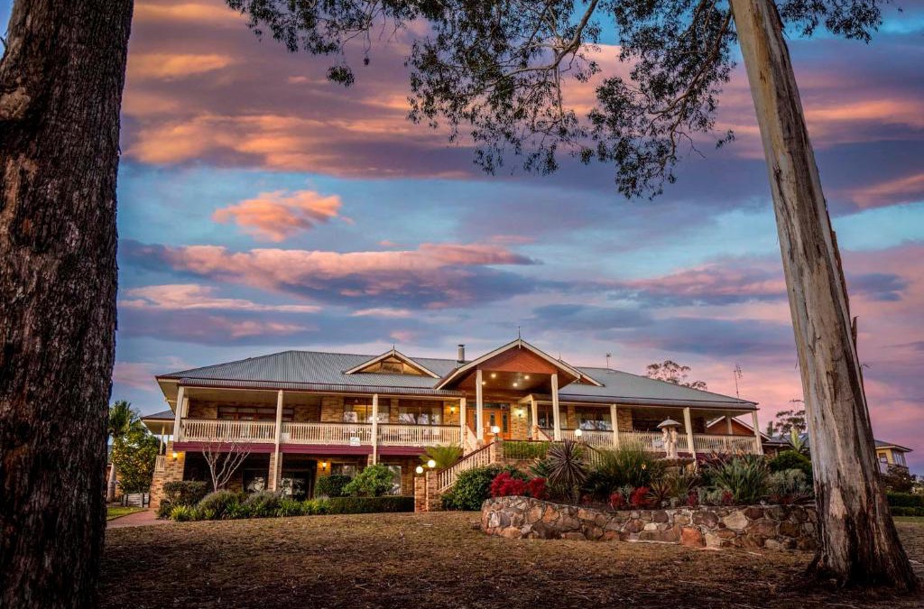 Merimbula House | Robyn's Nest Lakeside Resort