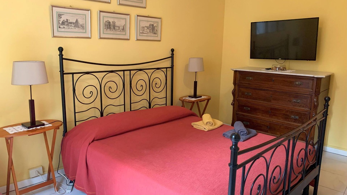 Celio Apartment | Rocco's Home at the Colosseum