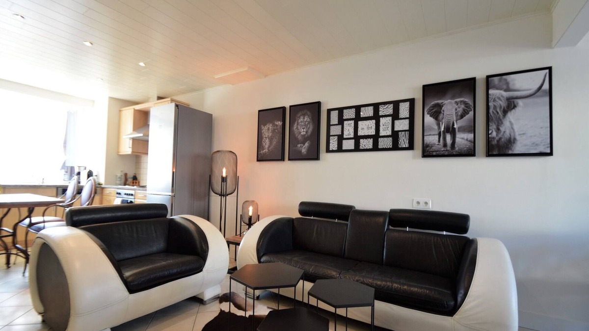 Rochehaut House | Rochehaut Hideaway with Tub