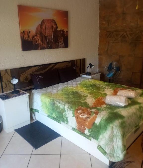 Emalahleni House | Rock Art Guesthouse