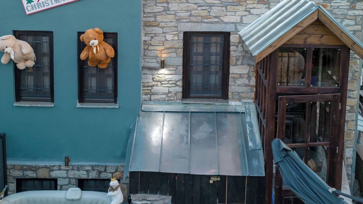 Nymfaio Villa | Rock Dandy Nymfaio - La Maison de lOurs with Eco Pool, Yard and Fireplace