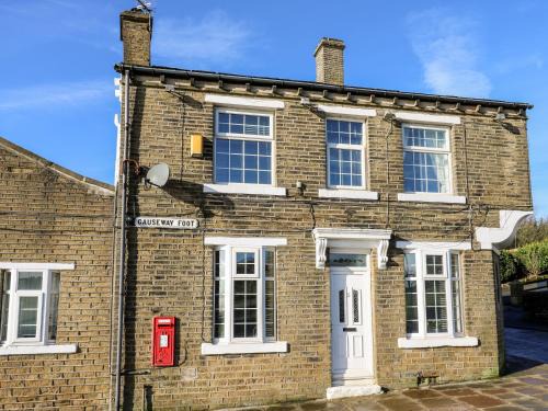 Ogden House | Rock Hollow