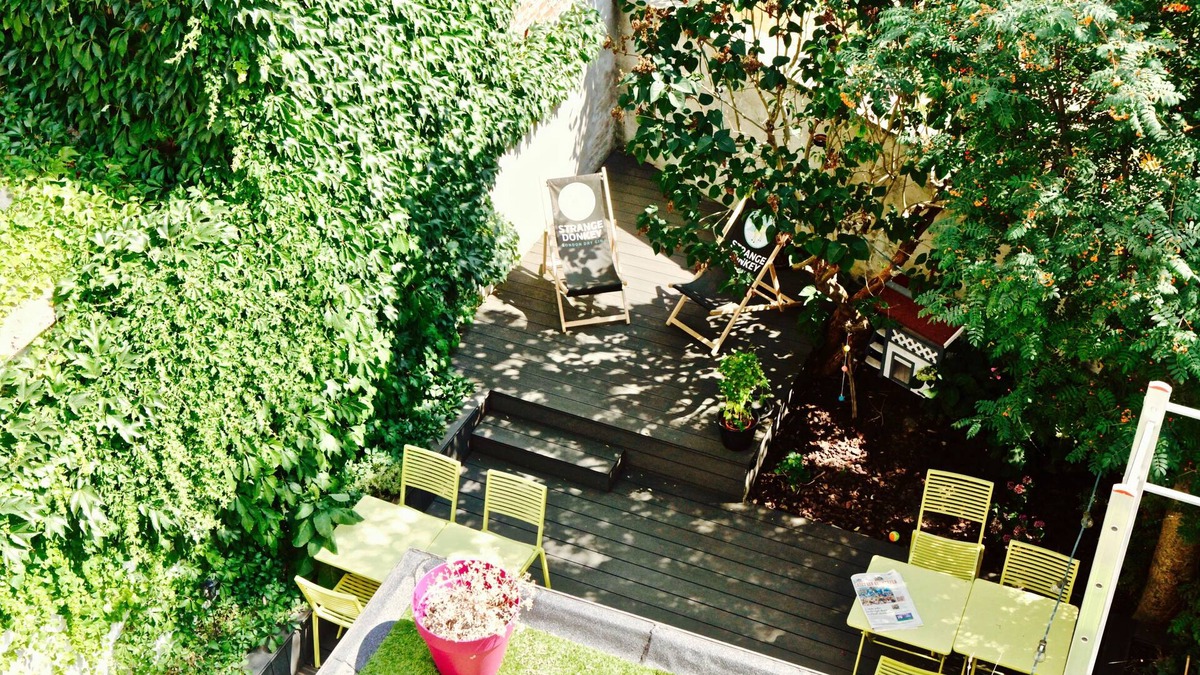 Zurenborg Bed & Breakfast | Rock Lobster City Lodge