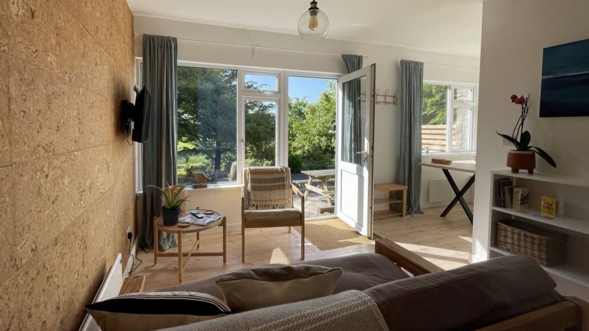 Lynton House | Rock Pipit Cottage, Moor and Sea, a short drive to the sea