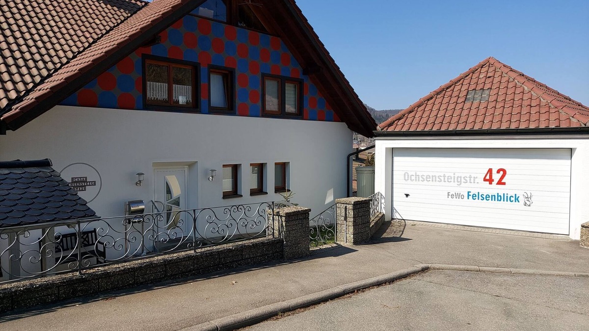 Albstadt Apartment | Rock view, 100 sqm, 2 bedrooms, balcony, max. 4 persons