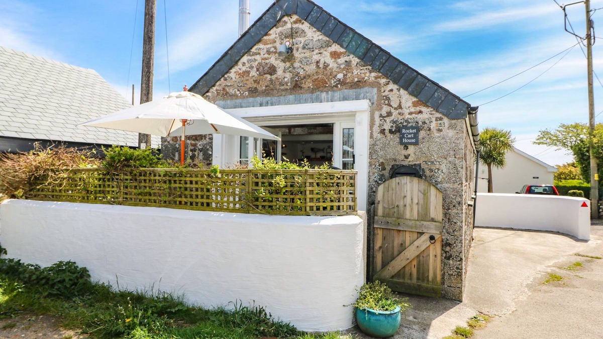 Landewednack Cottage | ROCKET CART HOUSE, romantic, luxury holiday cottage in Lizard