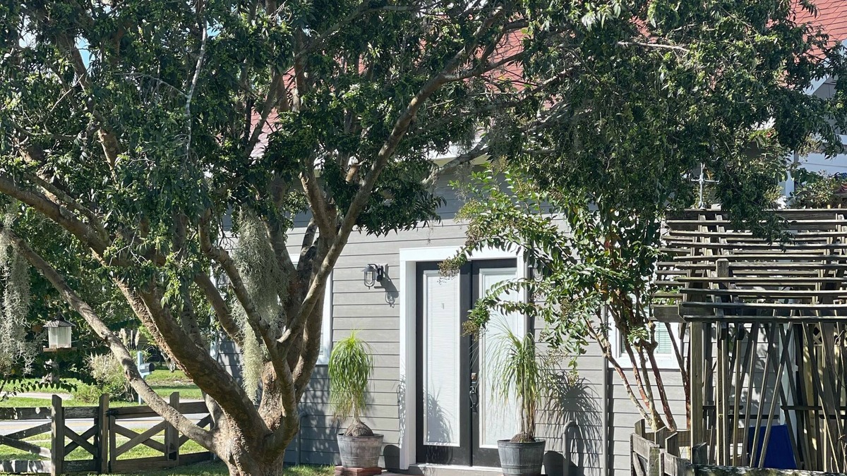 Titusville Apartment | Rocket City Retreat Studio Titusville Private Parking Spacex Launch Pet friendly