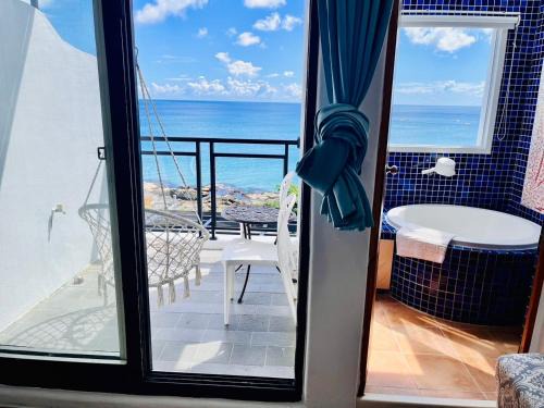 Sail Rock Beach House | Rockhand Homestay