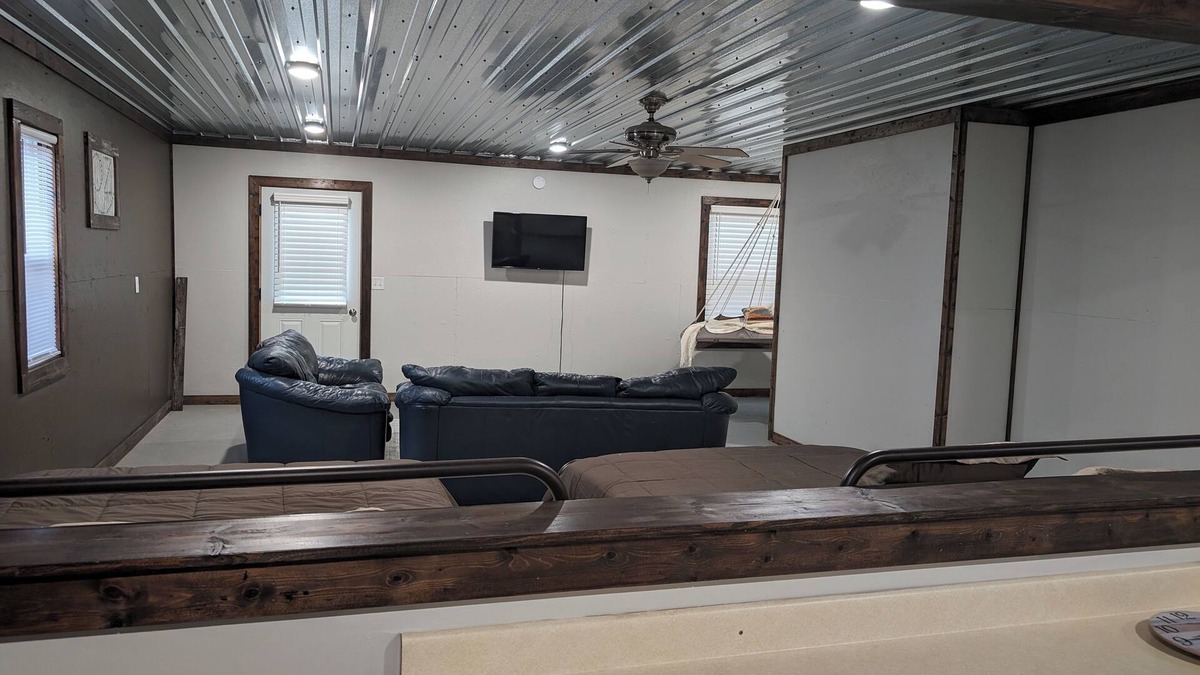 Bassett Apartment | Rockin' OZ Guesthouse. Great space that was previously a one room schoolhouse!