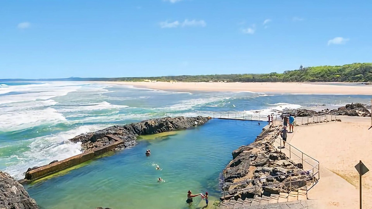 Sawtell Apartment | Rockpool 3 is a newly built, two-bedroom apartment located on the beautiful First Avenue in Sawtell