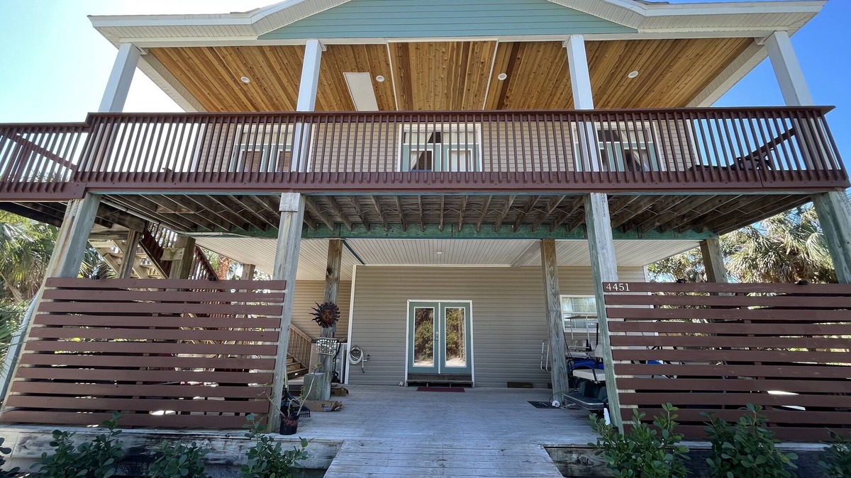 North Captiva House | Rockstar Beach House North Captiva Island, 25’ boat slip, NCIC pools, golf cart