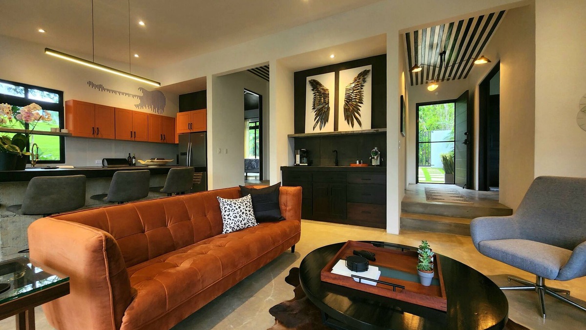 Canton Tilaran House | ROCKSTAR! modern luxury lake view home.