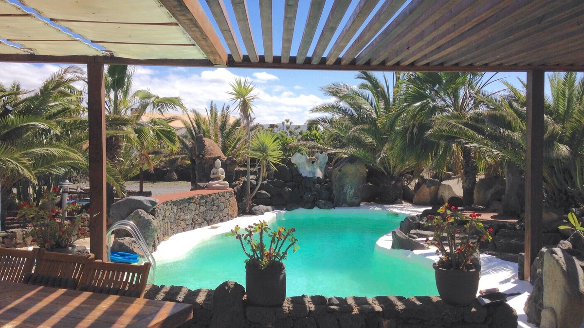 La Oliva House | rockstones house . .