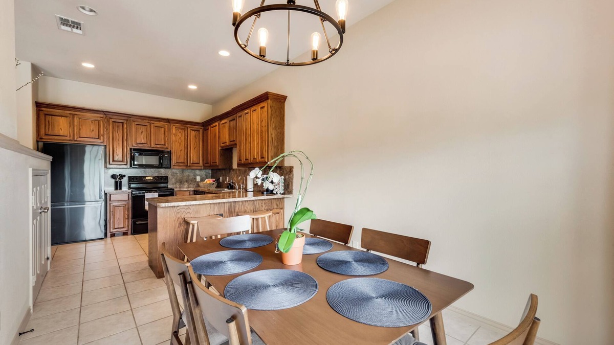 Rockwall House | Rockwall 3-bedroom Townhouse near Lake Ray Hubbard, short drive to Dallas