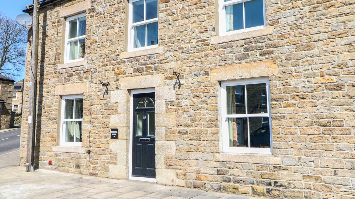 Wearhead Cottage | ROCKWELL HOUSE, family friendly, with open fire in St John's Chapel