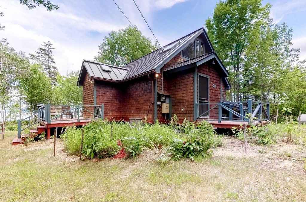 Northeast Somerset House | Rockwood Getaway