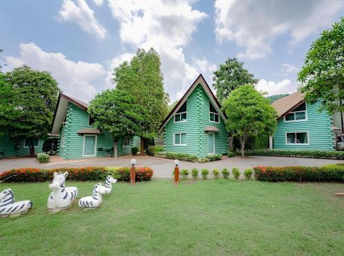 Pak Chong Resort | Rockwood house Resort and Thai massage ร็อควู้ด เฮาส์ รีสอร์ท แอนด์ ทรงวาดนวดแผนไทยเพื่อสุขภาพ และสปา