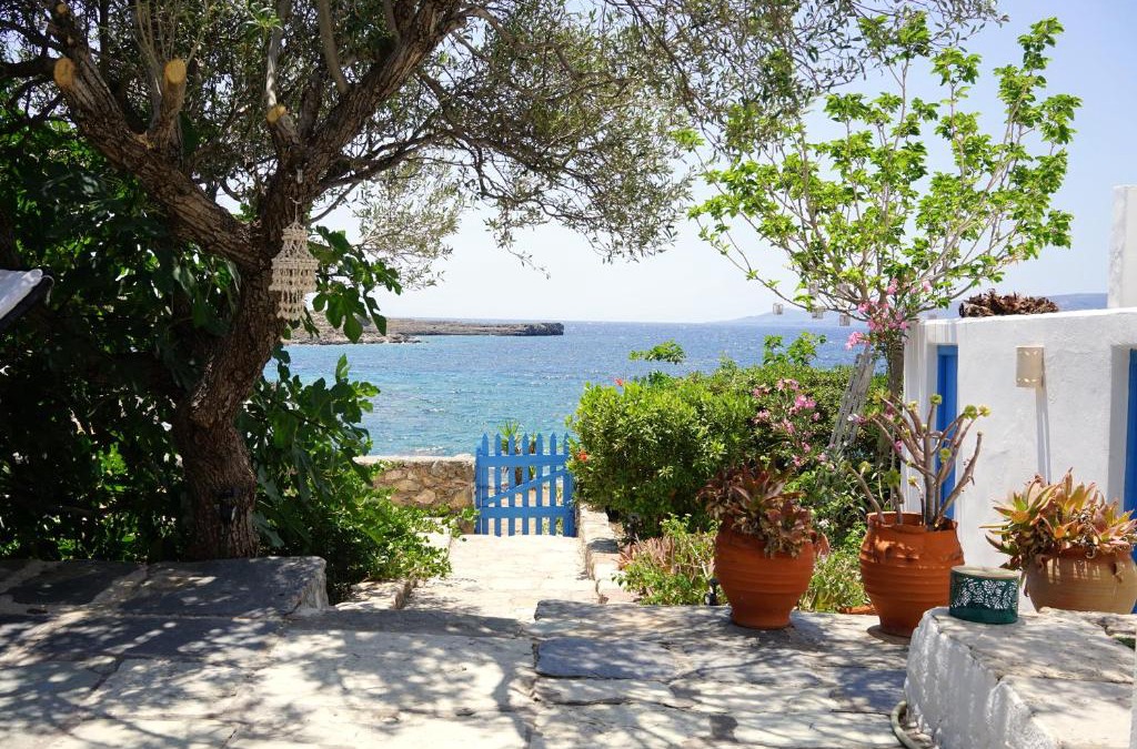 Avlemonas House | Rocky Beach House