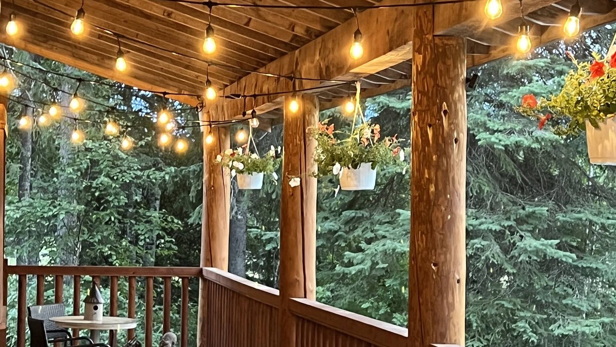 Golden Cabin | Rocky Mountain Cabinn