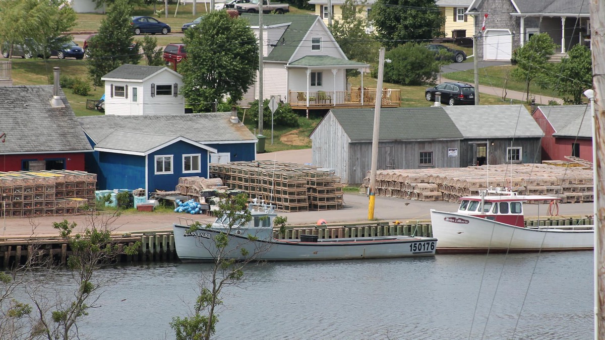 North Rustico House | Rocky's House - Waterfront Amazing Views