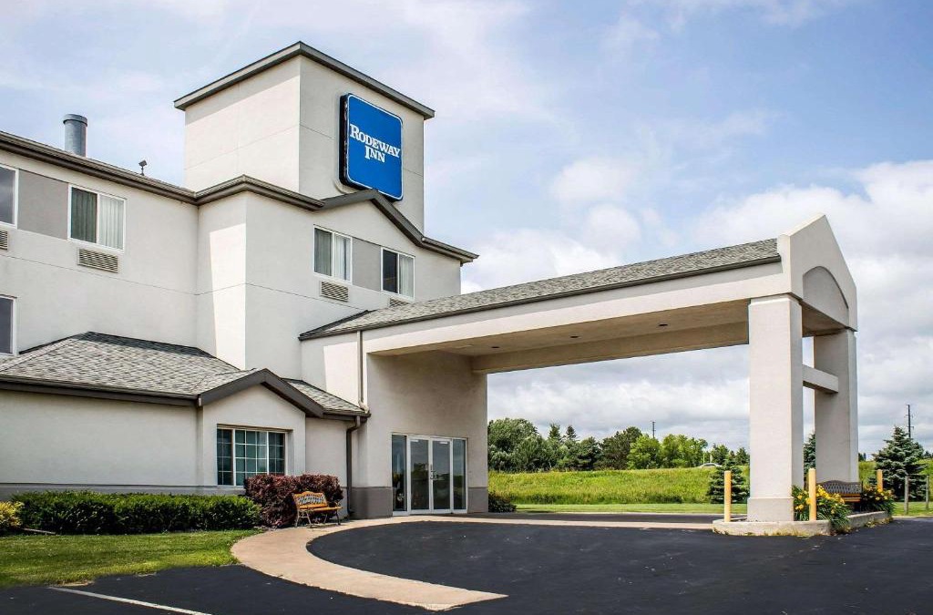 Colby Hotel | Rodeway Inn Abbotsford