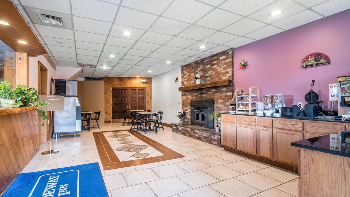 Bellows Falls Hotel | Rodeway Inn Bellows Falls