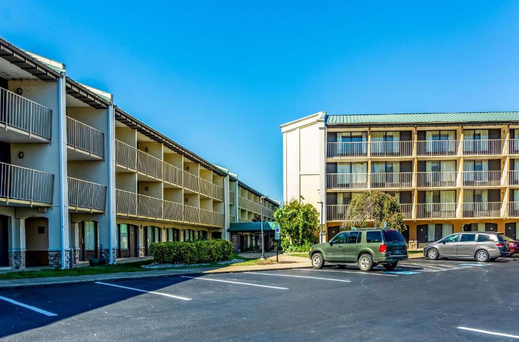 Richmond Hotel | Rodeway Inn Central