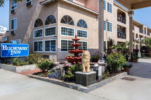 Cypress Hotel | Rodeway Inn