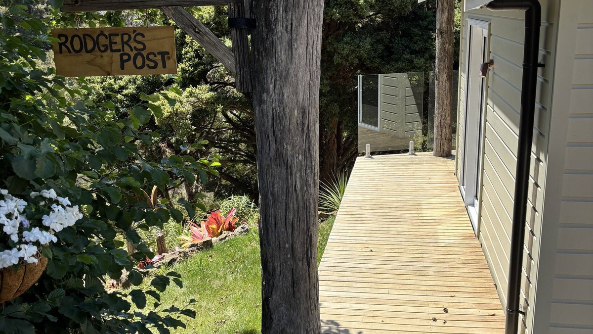 Parua Bay Cottage | Rodgers Post - peace, elevation, water, mountains, bush