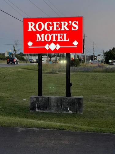 Rideau Lakes Hotel | Rogers Motel