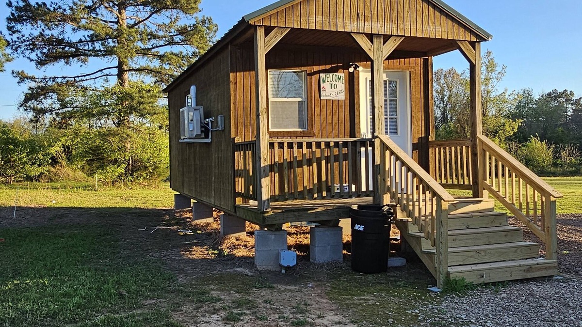 Jerusalem Cabin | Roland's Cabin