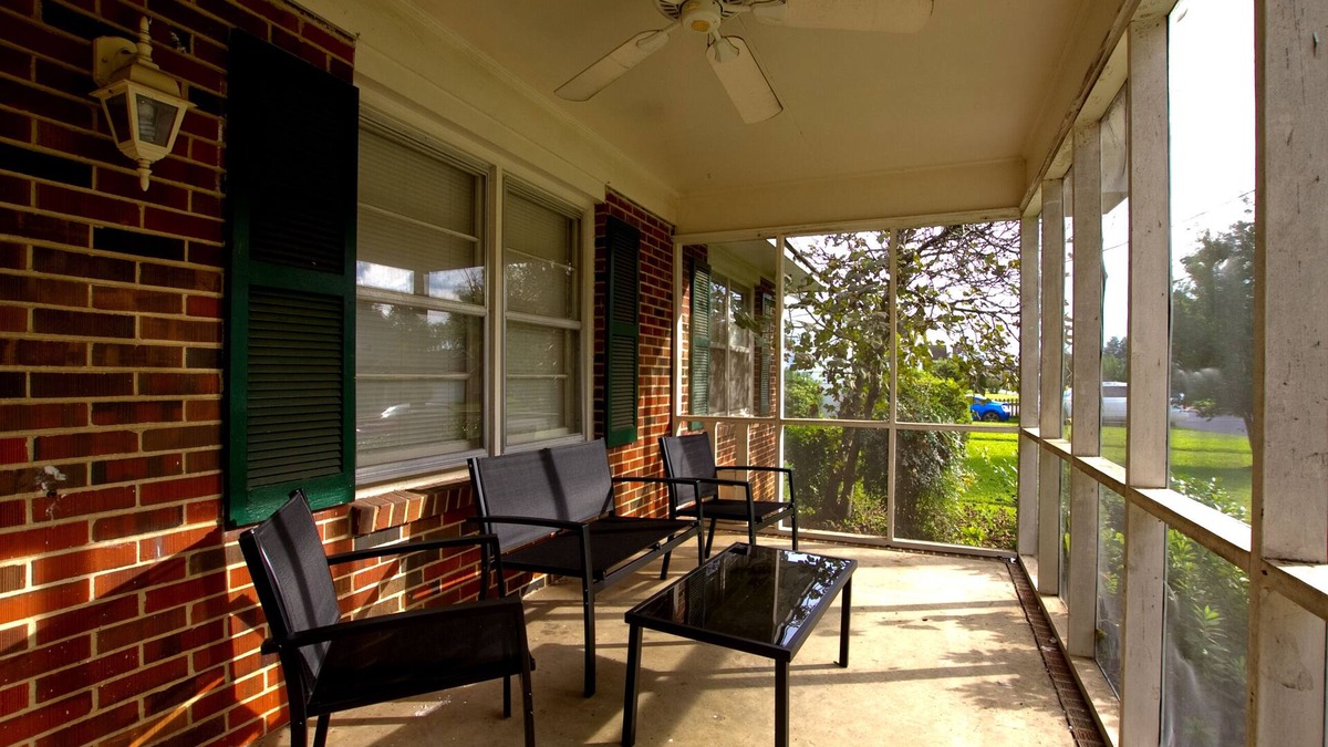 Forest Lake House | Roll Tide LOCATION! Just a half mile from UA campus