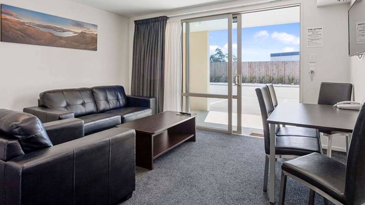 Rolleston Hotel | Rolleston Highway Motel
