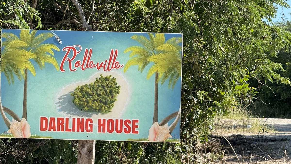 Tar Bay Apartment | Rolleville Darling House 1 Bedroom Unit