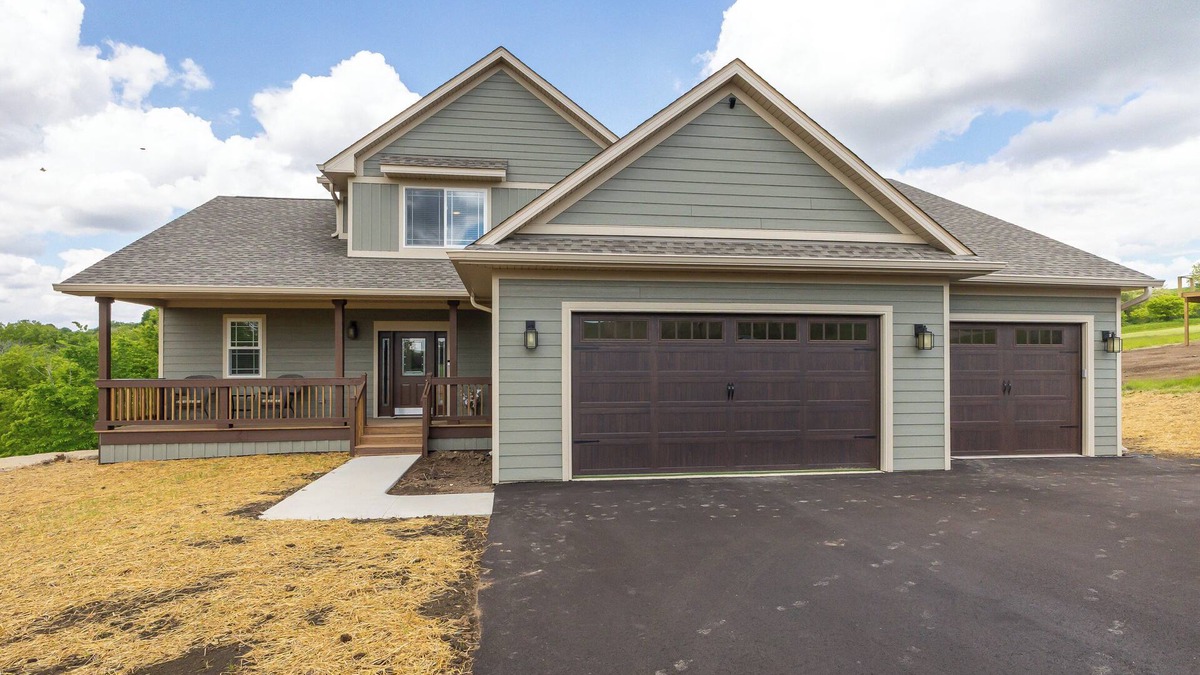 Galena House | Rolling Green on Genessee Trail