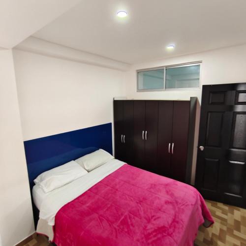 Funza Apartment | Rolling rosado