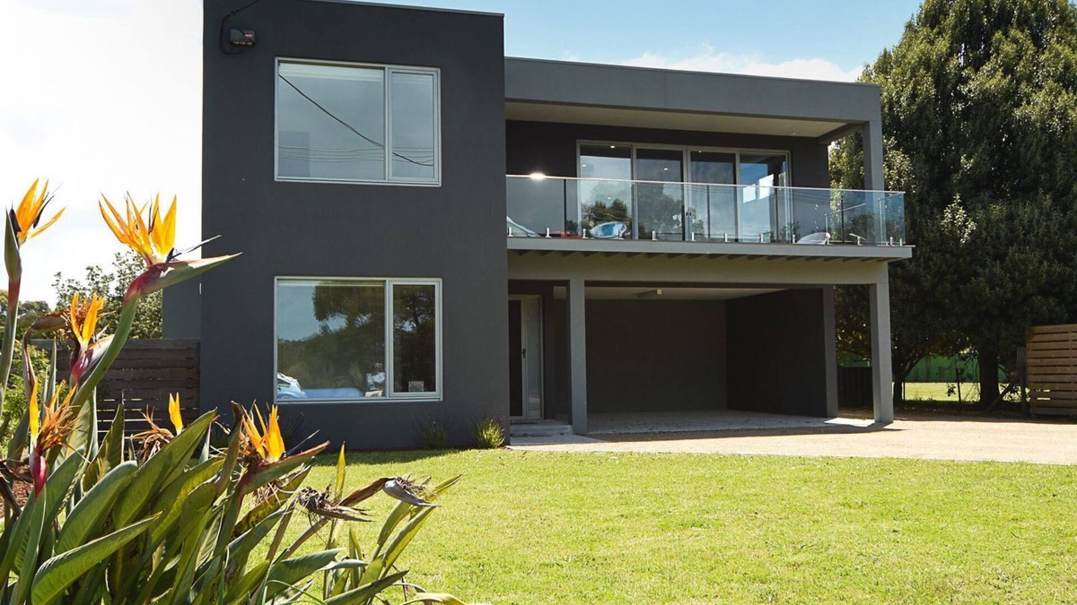 Point Leo House | Rolling Waves in Pt Leo - Surf, Swim & Relax